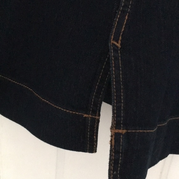 28w Lane Bryant Denim Pencil Skirt ✏️with Button Detail - Picture 16 of 17